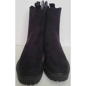 Time And Tru Women’s 10W Chelsea Mid Shaft Black Zip Up round toe Boot NWT